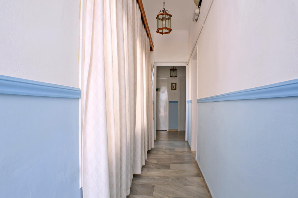 Sea Colours Rooms & Apartments 에르무폴리 객실 사진