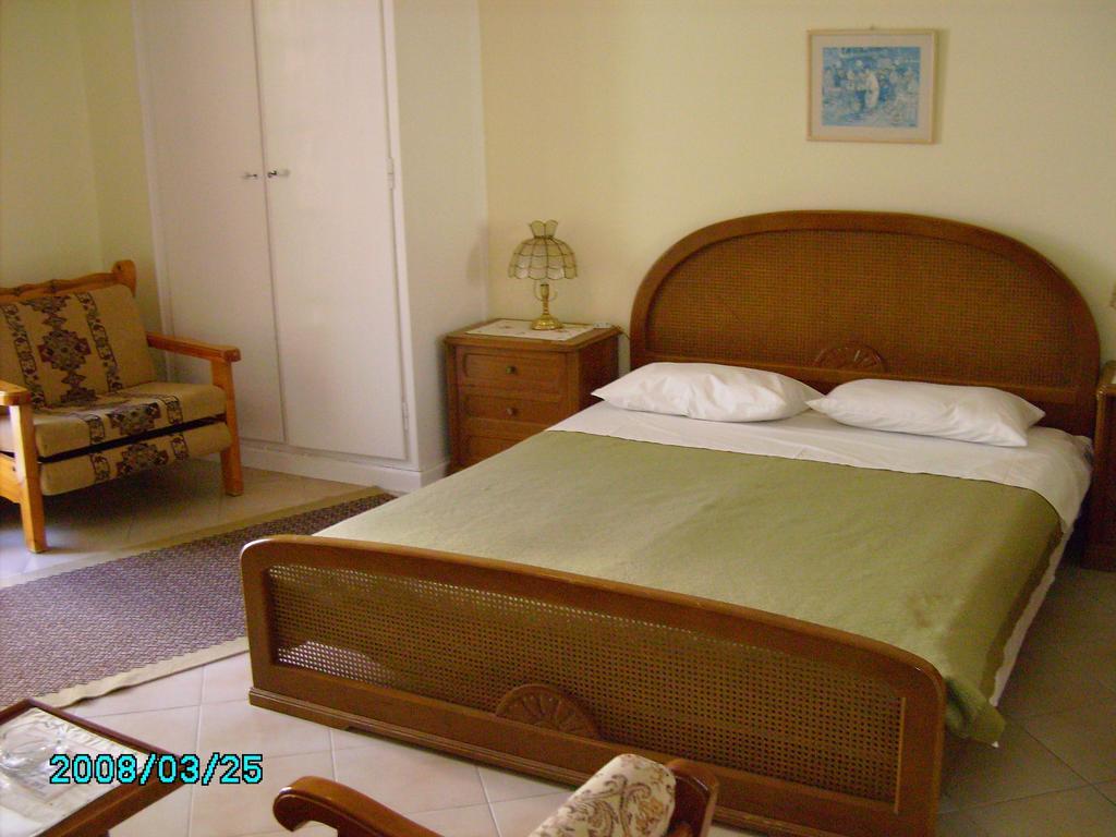 Sea Colours Rooms & Apartments 에르무폴리 객실 사진