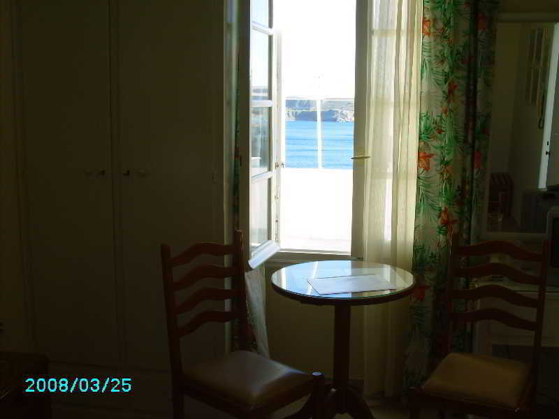 Sea Colours Rooms & Apartments 에르무폴리 외부 사진